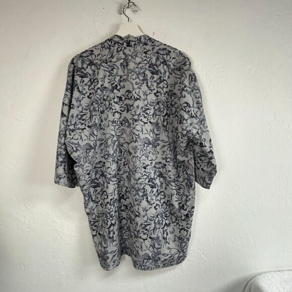 Victor Alfaro Collective Floral Print Button Up Shirt XS Gray/Black Short Sleeve - Picture 2 of 7